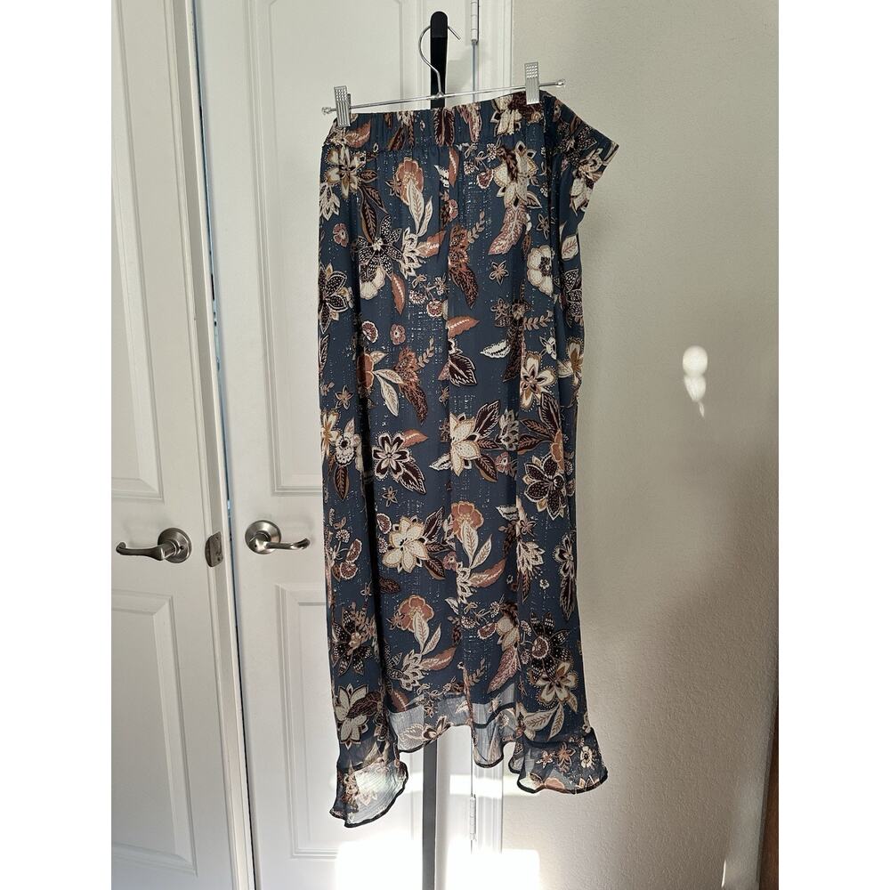 Maurices NWT 3X Blue Floral Faux Wrap Maxi Skirt Elastic Waist Plus Size 3X - Picture 8 of 8